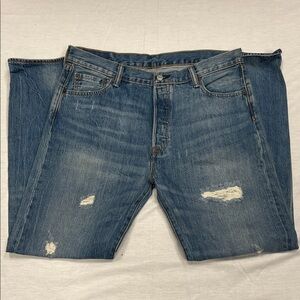 Levi's Distressed Blue Men's Relaxed 501 button up fly jeans  36x32 5 pockets